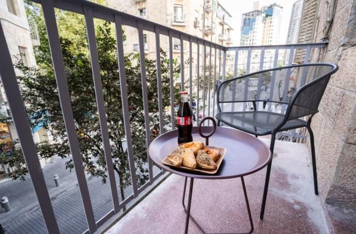 Ben Yehuda, 3 Lovely Flats In The Same Building Иерусалим Экстерьер фото
