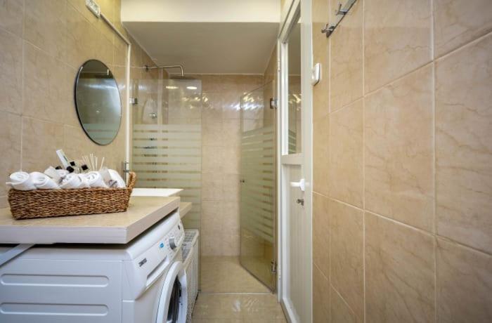 Ben Yehuda, 3 Lovely Flats In The Same Building Иерусалим Экстерьер фото